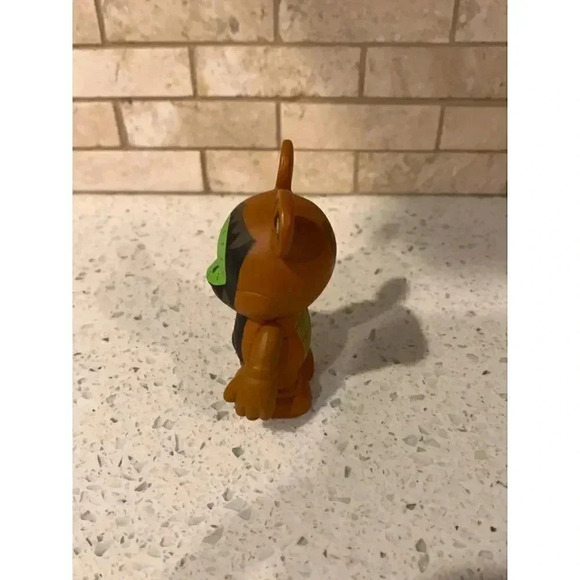 Genuine Disney The Haunted Mansion Clock Collectible Vinylmation Bt - Picture 2 of 5